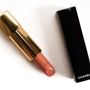 CHANEL Rouge Allure Lipstick -Pensive 162
